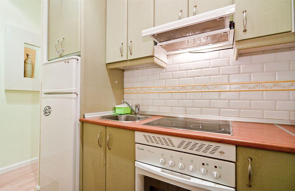 Apartamentos Aqui Me Quedo Madrid Exteriör bild
