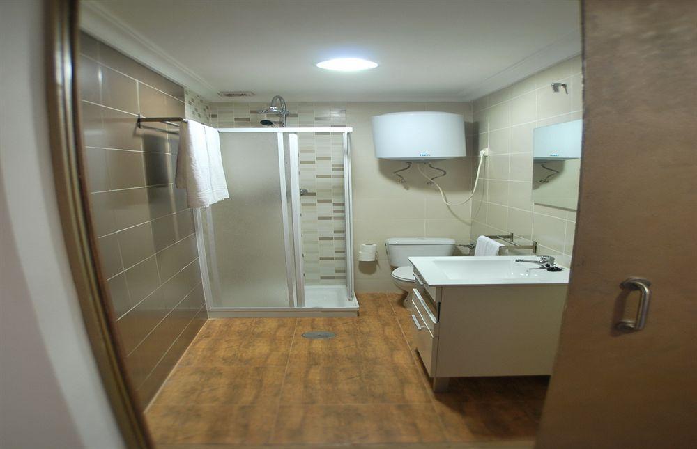 Apartamentos Aqui Me Quedo Madrid Exteriör bild