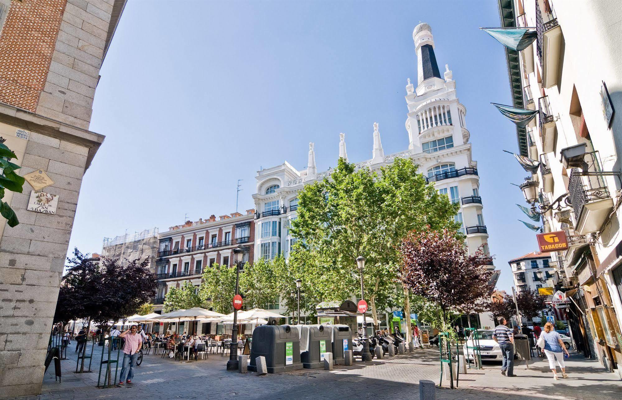 Apartamentos Aqui Me Quedo Madrid Exteriör bild