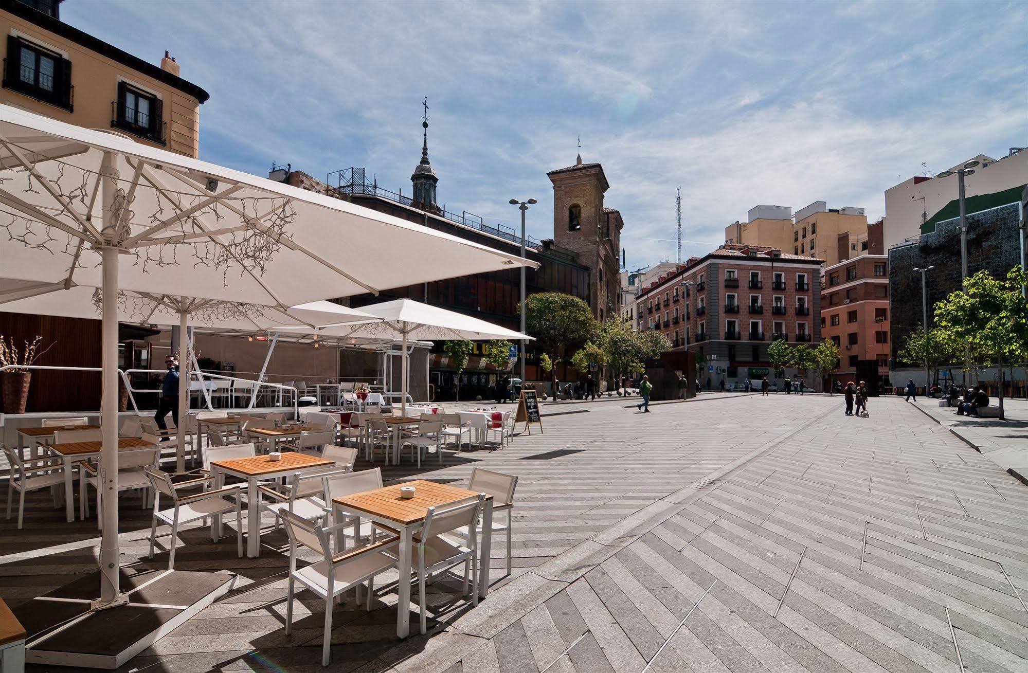 Apartamentos Aqui Me Quedo Madrid Exteriör bild