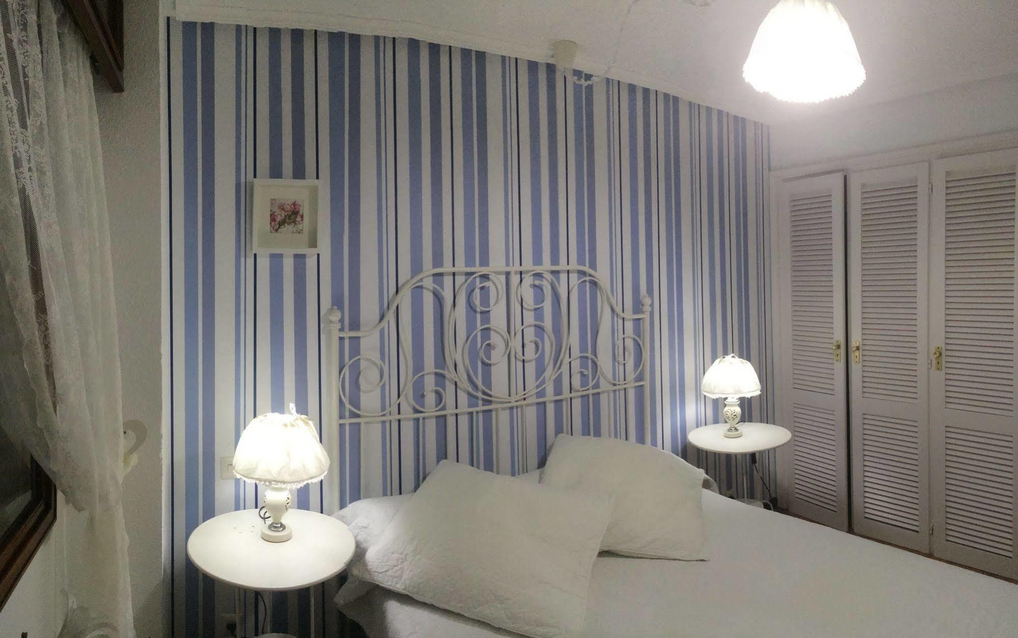Apartamentos Aqui Me Quedo Madrid Exteriör bild